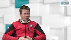 Z Marcinem Błeńskim, koordynatorem projektu "Bezpieczny Kazbek" rozmawia Ewa Kurzyńska.
Subskrybuj kanał Puls Medycyny: https://www.youtube.com/channel/UCuPo1xzLMXkt6T6IS241iZA?sub_confirmation=1
↓↓ Więcej Informacji ↓↓

Zespól wolontariuszy z Polski od lipca do września czuwa nad bezpieczeństwem wspinaczy, próbujących zdobyć Kazbek, jedną z najwyższych gór Kaukazu. W minionym sezonie nasi ratownicy udzielili pomocy w prawie 300 sytuacjach. Teraz prowadzą nabór ochotników, którzy wezmą udział w projekcie „Bezpieczny Kazbek” i do Gruzji wyjadą latem.

Więcej informacji na www.pomagam.pl/BezpiecznyKazbek

Chcesz wiedzieć więcej zajrzyj na https://pulsmedycyny.pl/program-oblicza-medycyny-polscy-ratownicy-dzialaja-na-kazbeku-wywiad-wideo-952731

Zapraszamy na nasze inne kanały mediów społecznościowych:
Instargram: https://www.instagram.com/pulsmedycyny/
Facebook: https://www.facebook.com/pulsmedycyny/
Twitter: https://twitter.com/Puls_Medycyny