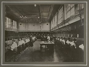 PASTa - zdjęcie wnętrza centrali telefonicznej