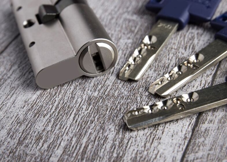 0108 Jak-zabezpieczyć-mieszkanie-przed-wakacyjnym-wyjazdem