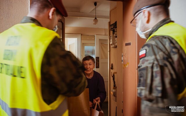 Wielkanocne wsparcie seniorów i potrzebujących #OdpornaWiosna, 16 Dolnośląska Brygada OT