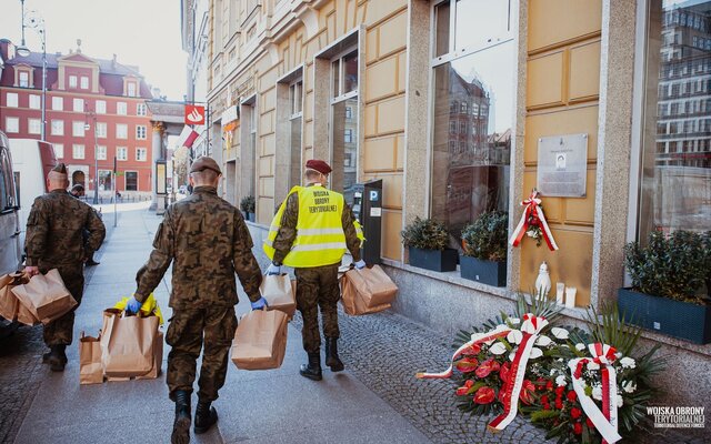 Wielkanocne wsparcie seniorów i potrzebujących #OdpornaWiosna, 16 Dolnośląska Brygada OT