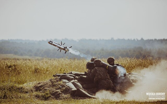 Strzelanie z ppk JAVELIN