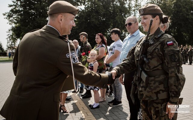 Przysięga żołnierzy 10ŚBOT w Sandomierzu