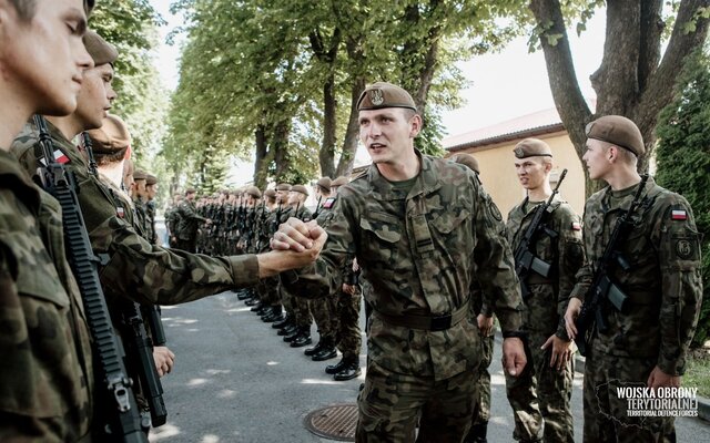 Przysięga żołnierzy 10ŚBOT w Sandomierzu