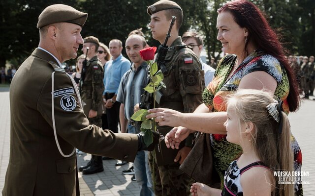 Przysięga żołnierzy 10ŚBOT w Sandomierzu