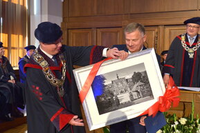 Na zdj. prof. Kazimierz Darowicki i prof. Krzysztof Wilde, rektor Politechniki Gdańskiej. Fot. Krzysztof Krzempek / Politechnika Gdańska