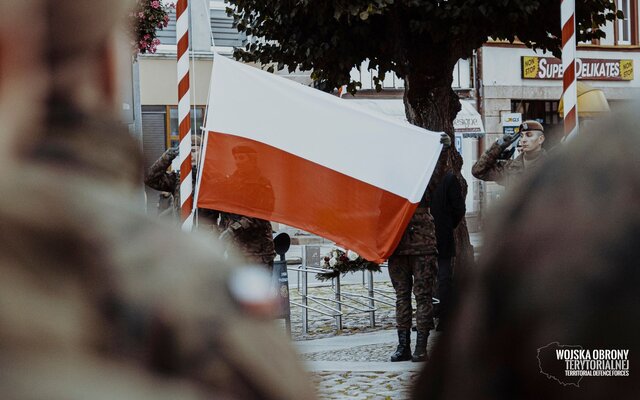 Trzebiatów - wręczenie sztandaru 14ZBOT i przysięga wojskowa