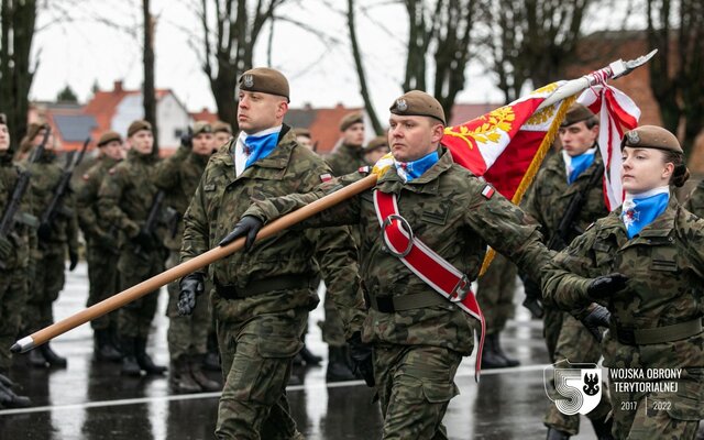 Przysięga żołnierzy 4 Warmińsko-Mazurskiej Brygady Obrony Terytorialnej