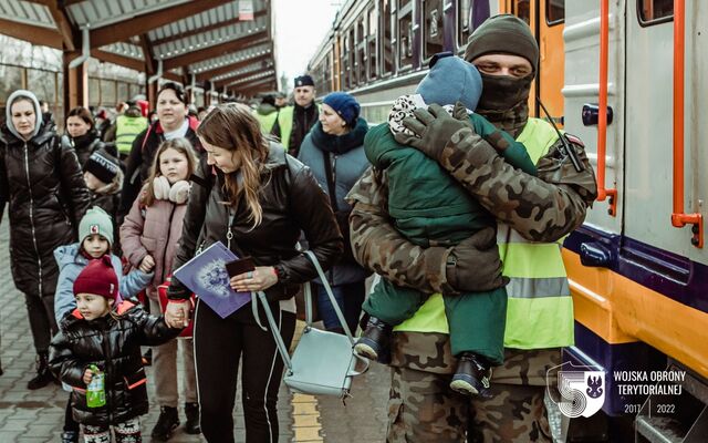 Podlascy terytorialsi w punkcie recepcyjnym Dworzec PKP Przemyśl