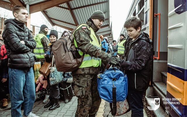 Podlascy terytorialsi w punkcie recepcyjnym Dworzec PKP Przemyśl