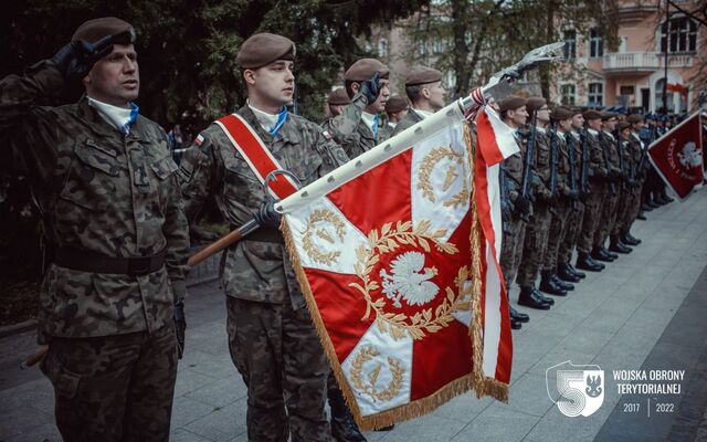 Wojewódzkie obchody Święta 3 Maja w Olsztynie z udziałem 4W-MBOT