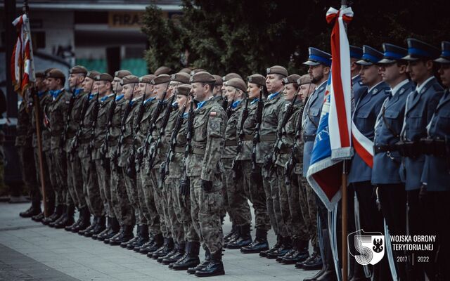 Wojewódzkie obchody Święta 3 Maja w Olsztynie z udziałem 4W-MBOT