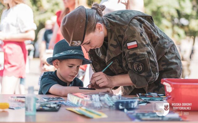 Przysięga mazowieckich terytorialsów w Książenicach