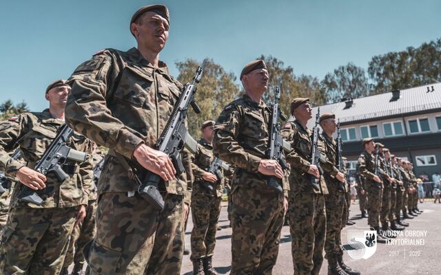 Przysięga mazowieckich terytorialsów w Książenicach