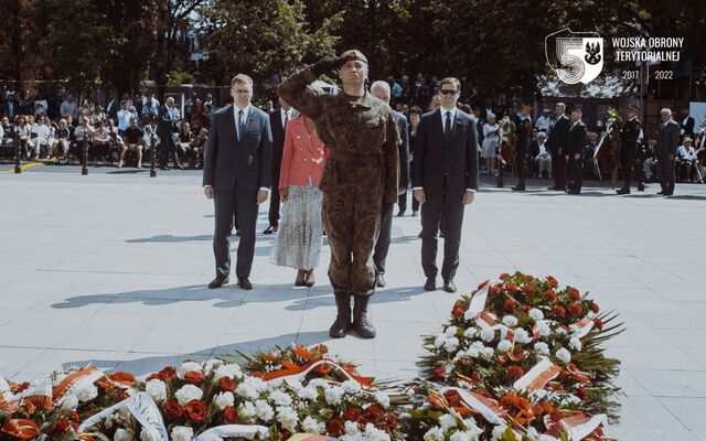 Żołnierze WOT złożyli Hołd Powstańcom Warszawy