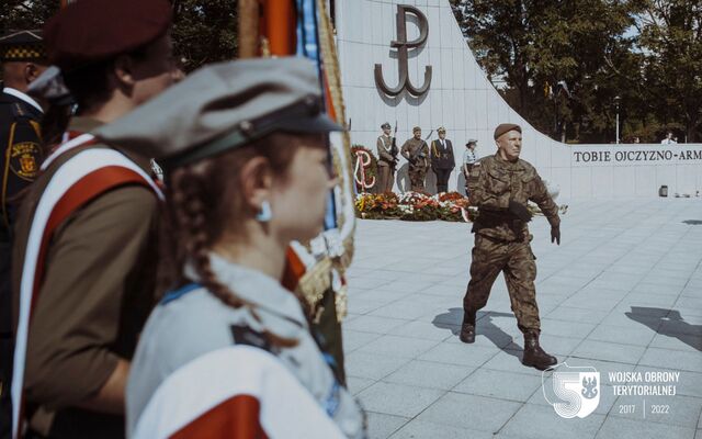 Żołnierze WOT złożyli Hołd Powstańcom Warszawy