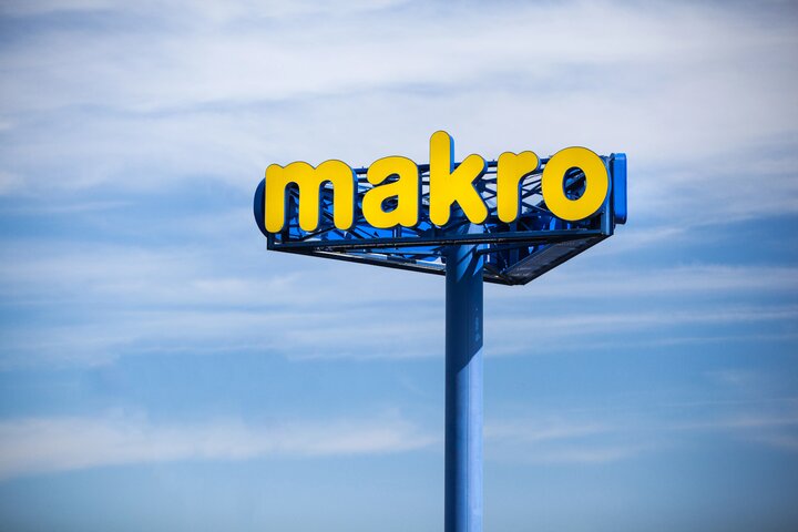 Pylon MAKRO.jpg