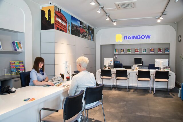 Rainbow_Salon_2.jpg