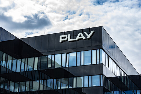 Play HQ 1 