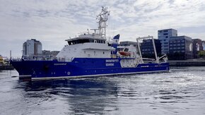 EN 
Join us as we relive the best moments from the r/v Oceangraf’s visit to Kiel! Discover the value and benefits of SEA-EU Alliance cooperation from: 
• Prof. Anna Jurkowska-Zeidler, Vice-Rector for International Cooperation at UG
• Prof. Ralph Schneider, CAU Vice-Rector for Internationalisation and Early Career Researchers 
• Students from Christian-Albrechts-Universität zu Kiel, Uniwersytet Gdański, and GEOMAR.
Production: Agnieszka Beck, Marcel Jakubowski, Mateusz Byczkowski

Watch now to see the power of teamwork and shared goals in the world of research! Like, comment, subscribe channel and visit our website for more insights into BaltArctic project!
 https://barc.ug.edu.pl/ 
#BaltArctic 
PL 
Dołącz do nas i poznaj najlepsze momenty z wizyty r/v Oceangraf w Kilonii! Poznaj wartość i korzyści płynące ze współpracy w ramach Sojuszu SEA-UE, o których mówią: 
• Prof. Anna Jurkowska-Zeidler, Prorektor ds. Współpracy Międzynarodowej UG 
• Prof. Ralph Schneider, Wiceprezes CAU ds. Internacjonalizacji i Początku Kariery Naukowej 
• Studenci z Christian-Albrechts-Universität zu Kiel, Uniwersytetu Gdańskiego i GEOMAR. 
Realizacja: Agnieszka Beck, Marcel Jakubowski, Mateusz Byczkowski

Obejrzyj, aby poznać siłę pracy zespołowej i wspólnych celów w świecie badań naukowych! 
Polub, komentuj, subskrybuj kanał i odwiedź naszą stronę internetową, aby uzyskać więcej informacji na temat projektu BaltArctic! 
https://barc.ug.edu.pl/ 
#BaltArctic