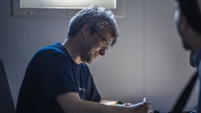 EN

EN
"Oceanograf: A Diary of the Life on Board" is a sociological documentary that takes the viewer on the BaltArctic cruise. Observe the daily mosaic of life on board the research vessel and the challenges of life at sea from the perspective of those who experience it every day.
The documentary presents the research cruise of the University of Gdańsk's vessel, r/v Oceanograf, from the viewpoints of six main characters: the captain, the second officer, the mechanic, the research team leader, a student, and a writer. It delves into personal stories that illustrate the professional challenges faced by the crew, their experiences, relationships, and connection to the sea. Although the protagonists have different roles and responsibilities, they all work together to ensure the success of the BaltArctic cruise. The documentary also shows how each person, whether working below deck, on the bridge, or with research tools, is essential to achieving the shared goal of the expedition.
Screenplay and direction: Agnieszka Beck
Cameras (including drone): Sebastian Jętczak
Cameras and editing: Mateusz Byczkowski
Translation: Dorota Rybak 

Like, comment, subscribe to our channel, and visit our website for more insights into the BaltArctic project! 
https://barc.ug.edu.pl/ 
#BaltArctic

PL
„Oceanograf. Dziennik życia na pokładzie” to film, który zabierze widza w rejs BaltArctic, pokazując, co dzieje się na pokładzie jednostki badawczej i odsłaniając wyzwania życia na statku z perspektywy ludzi, którzy doświadczają tego na co dzień.
Dokument przedstawia rejs badawczy statku Uniwersytetu Gdańskiego r/v Oceanograf z perspektywy sześciu bohaterów: kapitana, II oficera, motorniczego, kierowniczki naukowej rejsu, studenta oraz pisarza. Przybliża osobiste historie obrazujące zawodowe wyzwania stawiane przed załogą Oceanografa, przeżycia, relacje oraz stosunek do morza. Bohaterowie, choć różnią się rolami i obowiązkami, wspólnie pracują na sukces rejsu BaltArctic. Film ukazuje również, jak każdy z nich, niezależnie od tego, czy pracuje pod pokładem, na mostku, czy przy urządzeniach badawczych, jest niezbędny do osiągnięcia wspólnego celu wyprawy.
Scenariusz i reżyseria: Agnieszka Beck
Zdjęcia (w tym z drona): Sebastian Jętczak
Zdjęcia i montaż: Mateusz Byczkowski 
Tłumaczenie: Dorota Rybak
 
Polub, komentuj, subskrybuj nasz kanał i odwiedź naszą stronę internetową, aby uzyskać więcej informacji na temat projektu BaltArctic! 
https://barc.ug.edu.pl/  
#BaltArctic