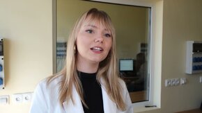 Uniwersytet Gdański, a w szczególności Wydział Matematyki, Fizyki i Informatyki uczestniczy z dwudziestoma wiodącymi uczelniami w kraju w akcji promocyjnej „Dziewczyny do ścisłych!”. Jej celem jest przekonanie maturzystek do podjęcia studiów na kierunkach inżynierskich oraz ścisłych.