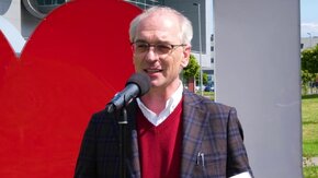 Zbiórka: https://www.siepomaga.pl/hot16challenge
#hot16challenge2 - dr hab. Arnold Kłonczyński, profesor Uniwersytetu Gdańskiego,
Prorektor ds. Studenckich i Kształcenia