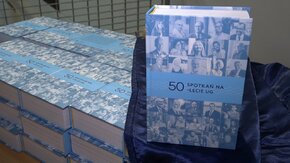 30 września 2019 roku w Bibliotece Głównej Uniwersytetu Gdańskiego w Kampusie Oliwskim pod patronatem JM Rektora Uniwersytetu Gdańskiego prof. dra hab. Jerzego Piotra Gwizdały odbyła się uroczysta promocja książki oraz otwarcie jubileuszowej wystawy pt.: „50 spotkań na 50-lecie UG”.
