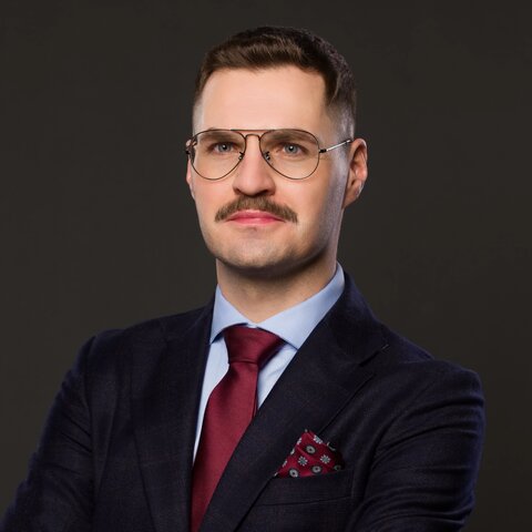 Krzysztof Olszewski L box