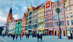 erste-invests-in-poland2
    