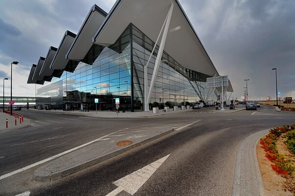 Terminal 2 lotniska w Gdańsku Rębiechowie