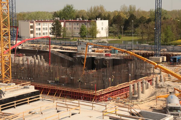 Budowa bloku 11 - Wiosna 2014_ 2