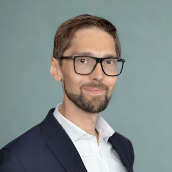 Łukasz_Makolądra_CFO_eSky_Group.png