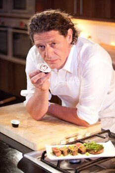 Zdjęcie: Jakie mięso wybrać – na gulasz, do zrazów i bitek? Poradnik Marco Pierre White, ambasadora Bulionetki do duszonych dań