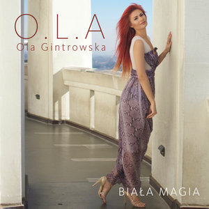 “Biała magia”- the first single in Polish and a holiday video clip by Ola Gintrowska