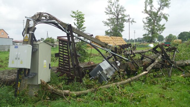 Stacja Enei Operator (Czechowo, woj. wielkopolskie).JPG