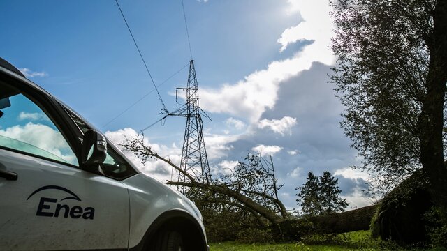 Energetycy Enei Operator przywrócili zasilanie u ok. 600 tys. Odbiorców (1).jpg