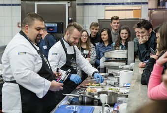 Świąteczne ryby i vademecum sommeliera wodnego na Mikserze Kulinarnym