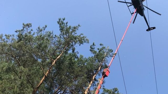 Drony i śmigłowce pomagają energetykom Enei Operator (5).jpg