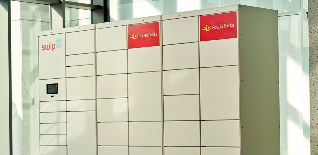 Poczta Polska buduje sieć automatów do odbioru paczek