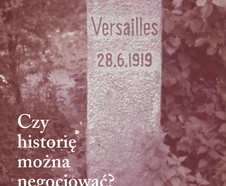 Kamień graniczny Wolnego Miasta Gdańska sfotografowany w 1943 r. przez norweskiego studenta z Politechniki Gdańskiej, mat. Muzeum Gdańska.