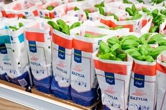 BIO zioła – MAKRO Polska ogranicza zużycie plastiku