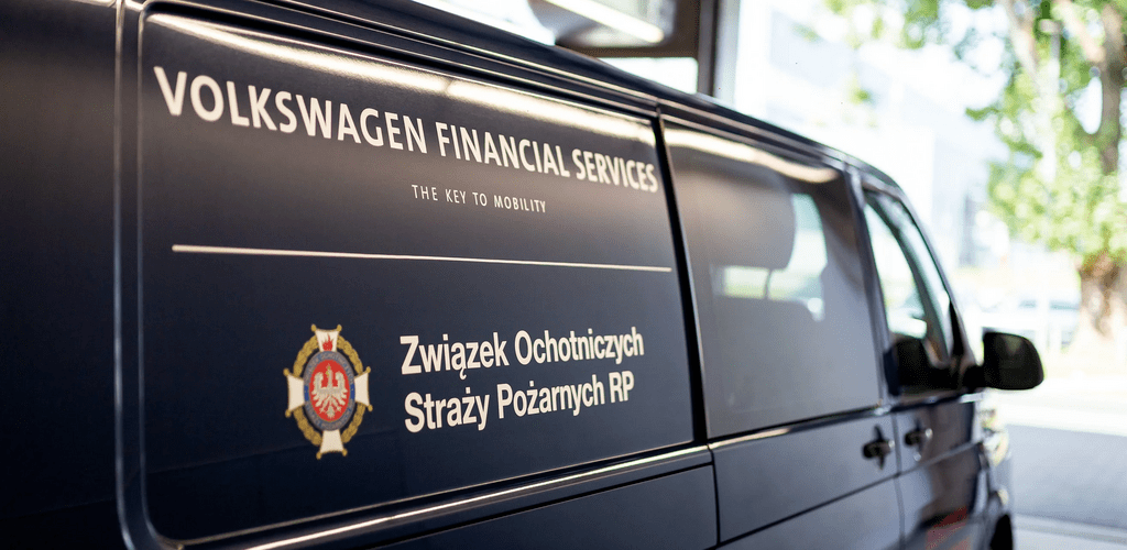 Volkswagen Financial Services przekazał OSP 30 VW Transporterów