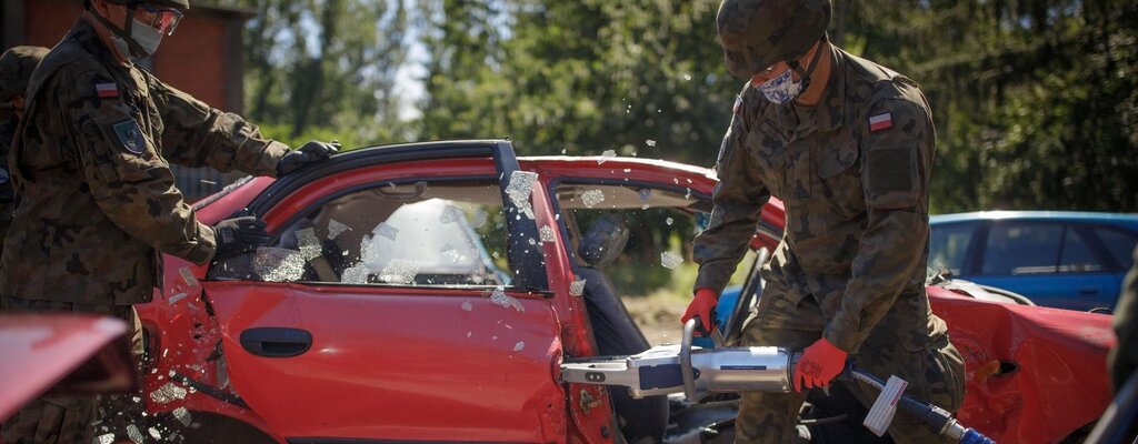Terytorialsi ćwiczyli jak ratować ofiary wypadków drogowych