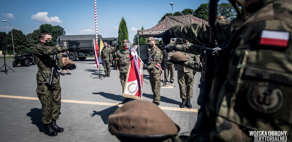 Świętokrzyscy Terytorialsi przysięgali po raz pierwszy na własny sztandar