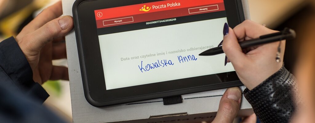 Mobilny Bankowiec: listonosze Poczty Polskiej oferują kredyty Banku Pocztowego przez tablety 