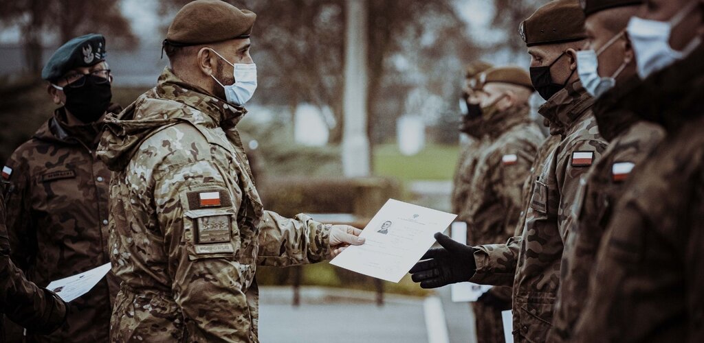 Pierwsi szeregowi zawodowi ukończyli kurs podoficerski SONDA