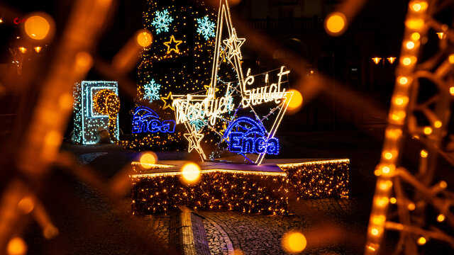 Bożonarodzeniowe iluminacje od Enei dla mieszkańców Poznania (1).jpg