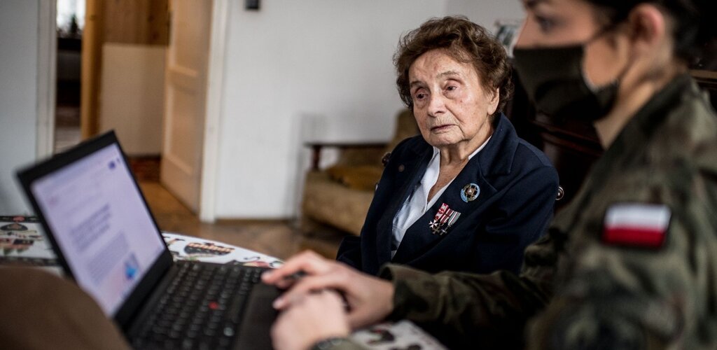 Terytorialsi wspierają seniorów w szczepieniach