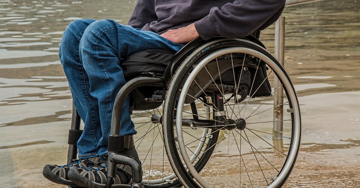 Turnusy rehabilitacyjne to jedna z form wsparcia dla osób z niepełnosprawnością - fot  z Pixabay